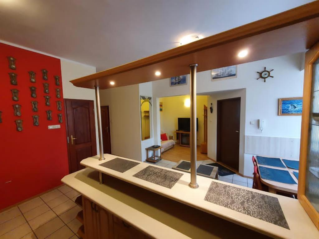 Glos Mew Apartment โควอบเซก ภายนอก รูปภาพ